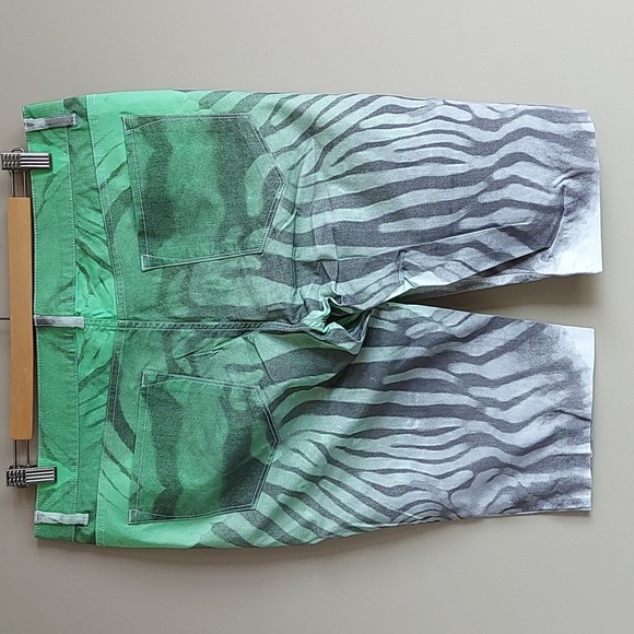 GOLFINO ♡ Ladies Golf Shorts - Picture 6 of 10